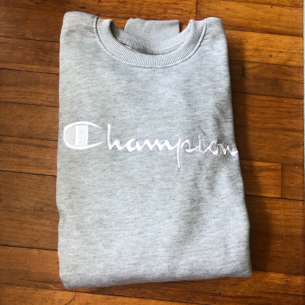 Gray Champion Crewneck
